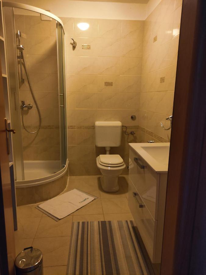 Apartman Vesna 2 Persons Njivice Eksteriør bilde